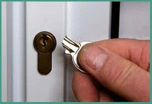Clearwater Star Locksmith Clearwater, FL 813-703-8186 - 14-55-broken-key